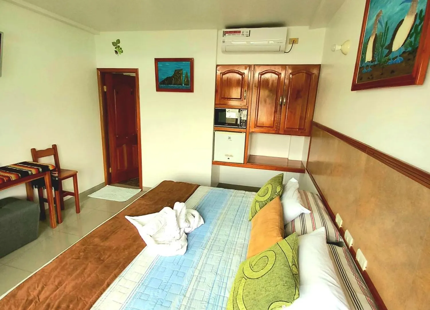 Galapagos Eco Friendly Bed & Breakfast Puerto Baquerizo Moreno Ecuador